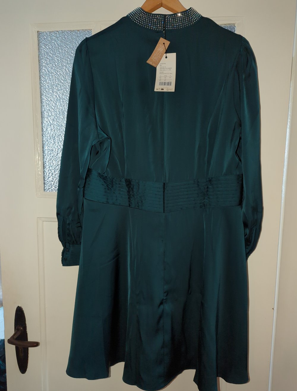 Schönes, dunkelgrünes Kleid von Anna Field, Größe 2 XL, neu mit Etikett