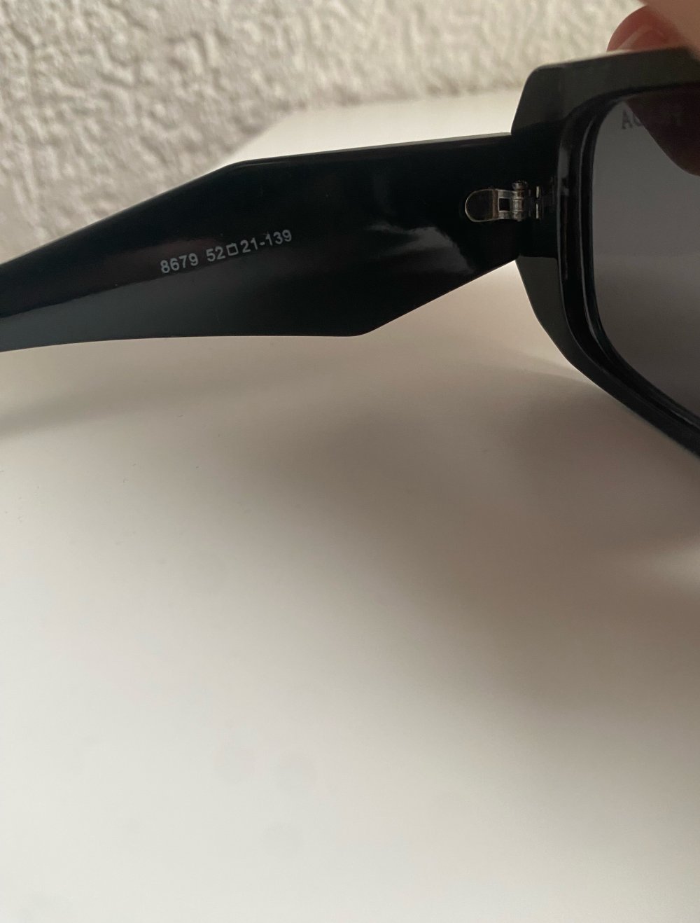 Prada Sonnenbrille 40€