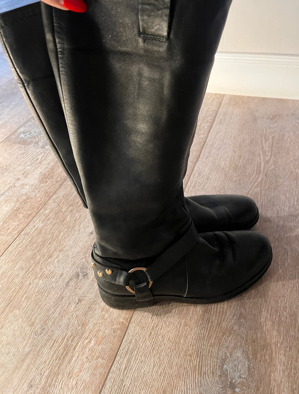 Moschino Lederstiefel Stiefel Größe 40 schwarz