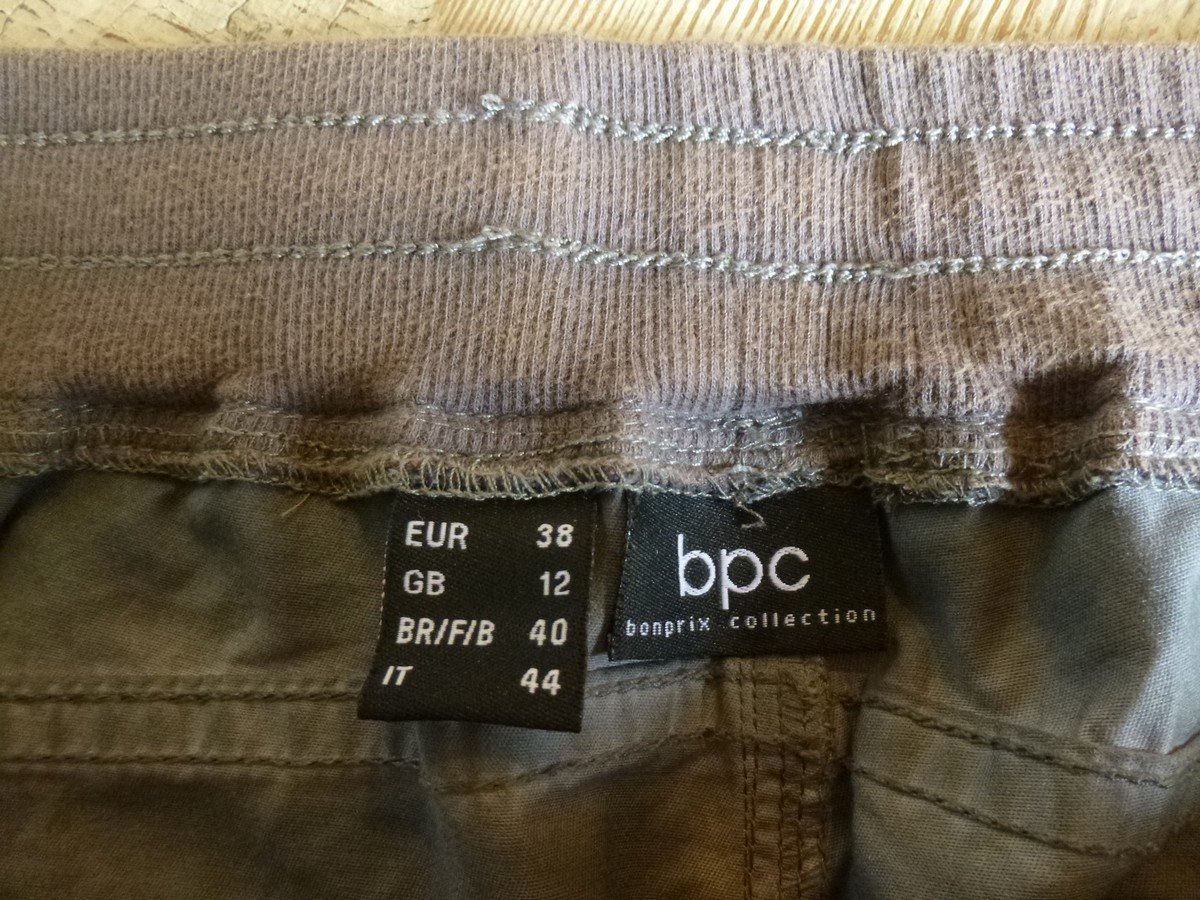  bpc Bonprix Collection Shorts grau / anthrazit Gr. 38 97% Baumwolle