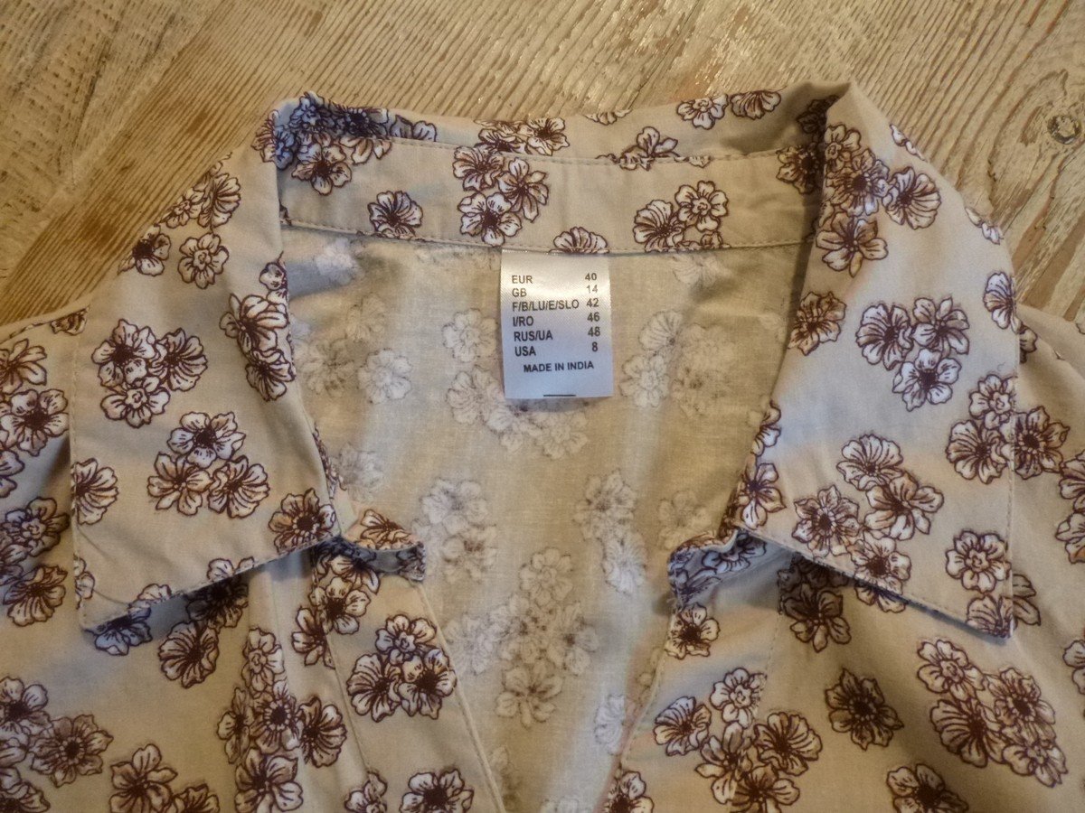  Bluse taupe mit Blumen Langarm Gr.40 100%Baumwolle