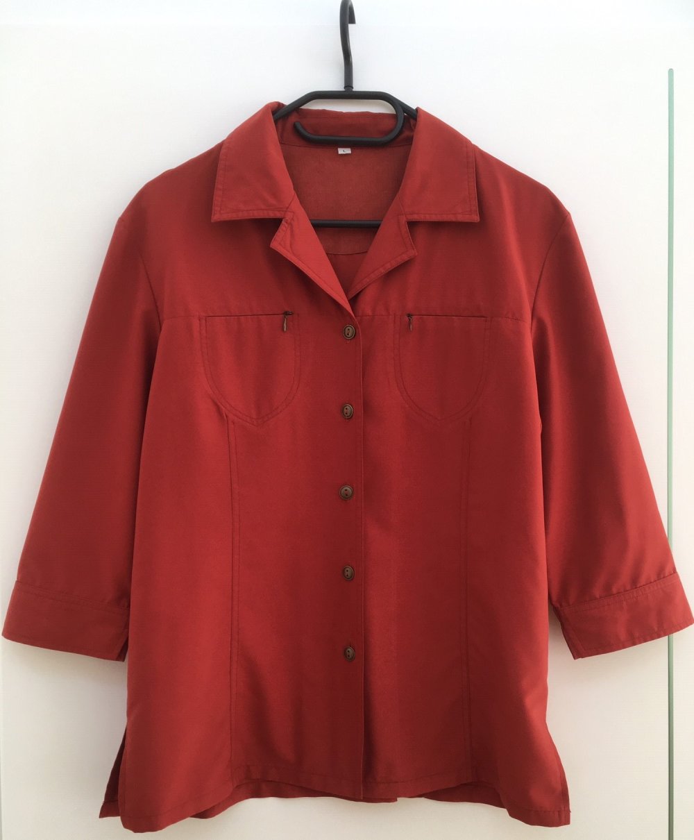 Damen Bluse rot in leichtem Material mit 3/4 Arm in Gr. L