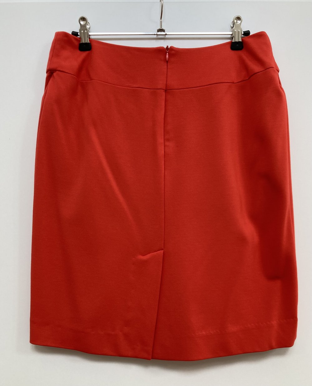 Class International fx Damen Rock in rot koralle Viskose Stretch Gr. 36 - NEU