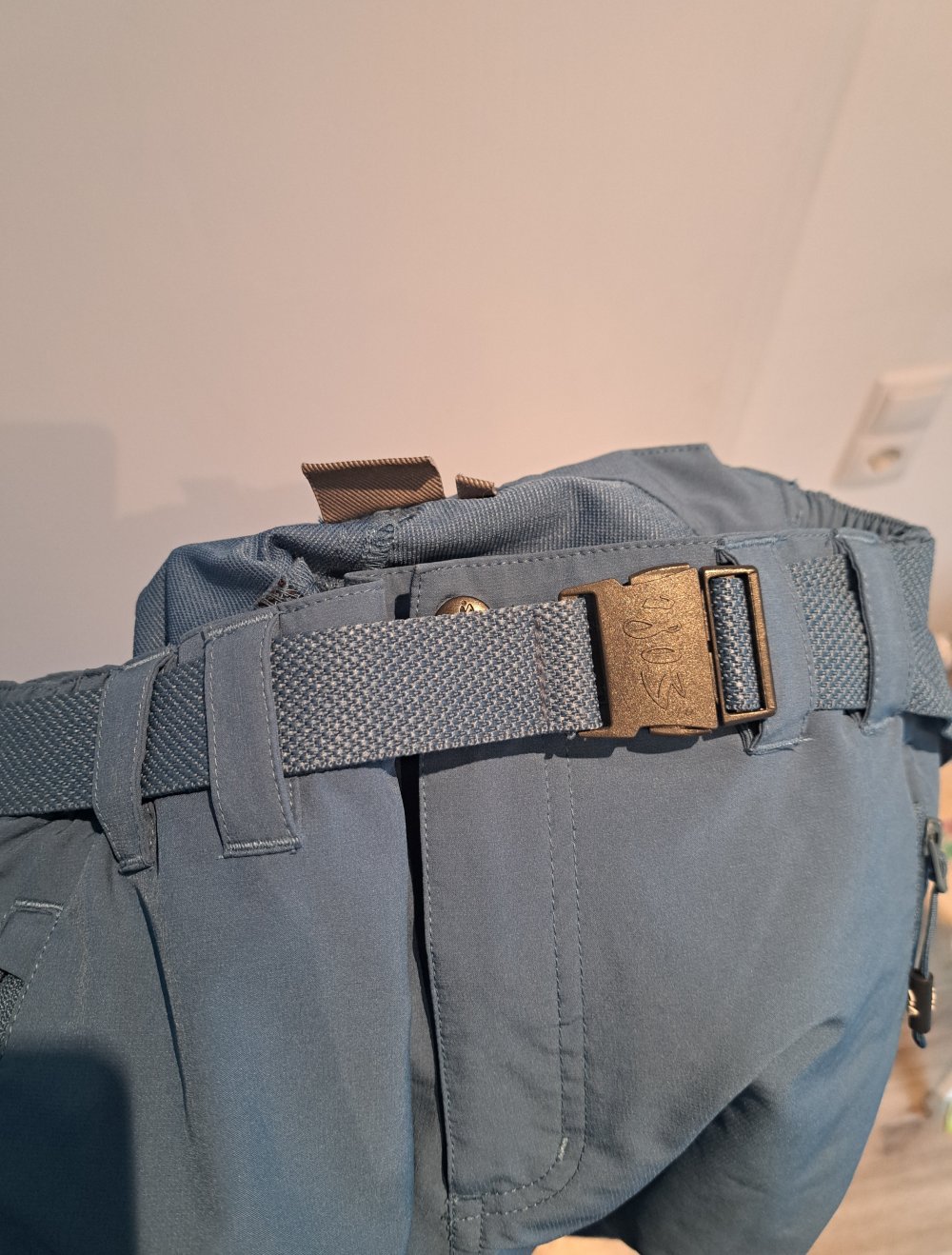 Blaue Zip Wanderhose