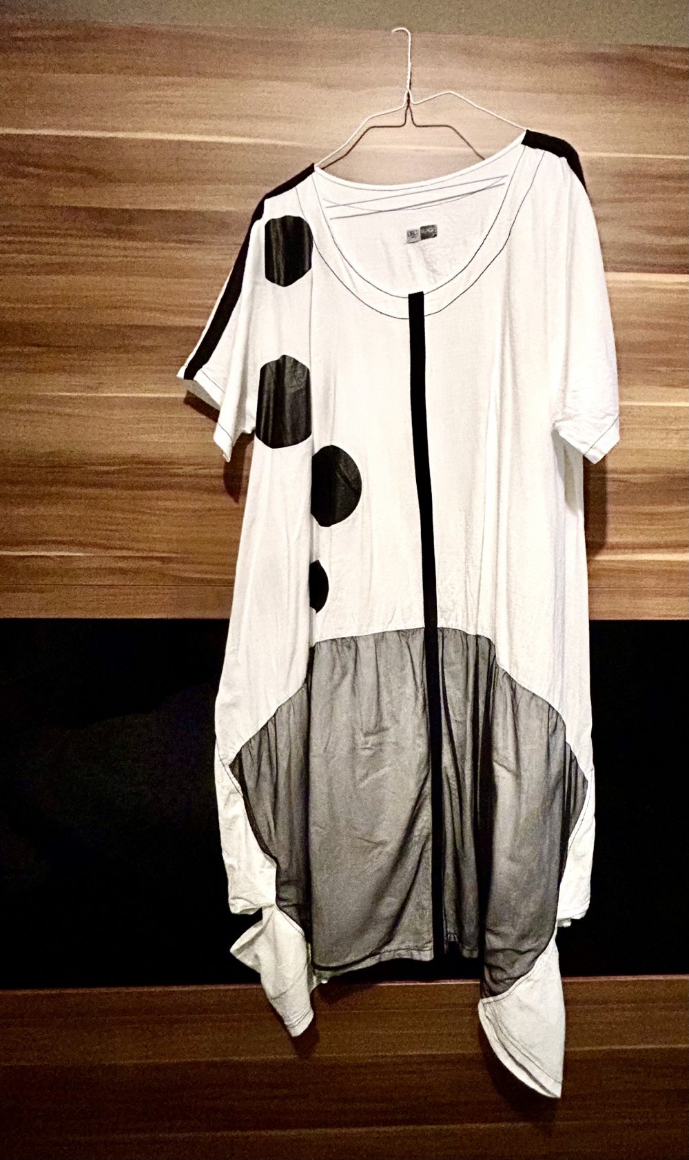 Designer   Sommerkleid  aus 100  Baumwolle/Lein