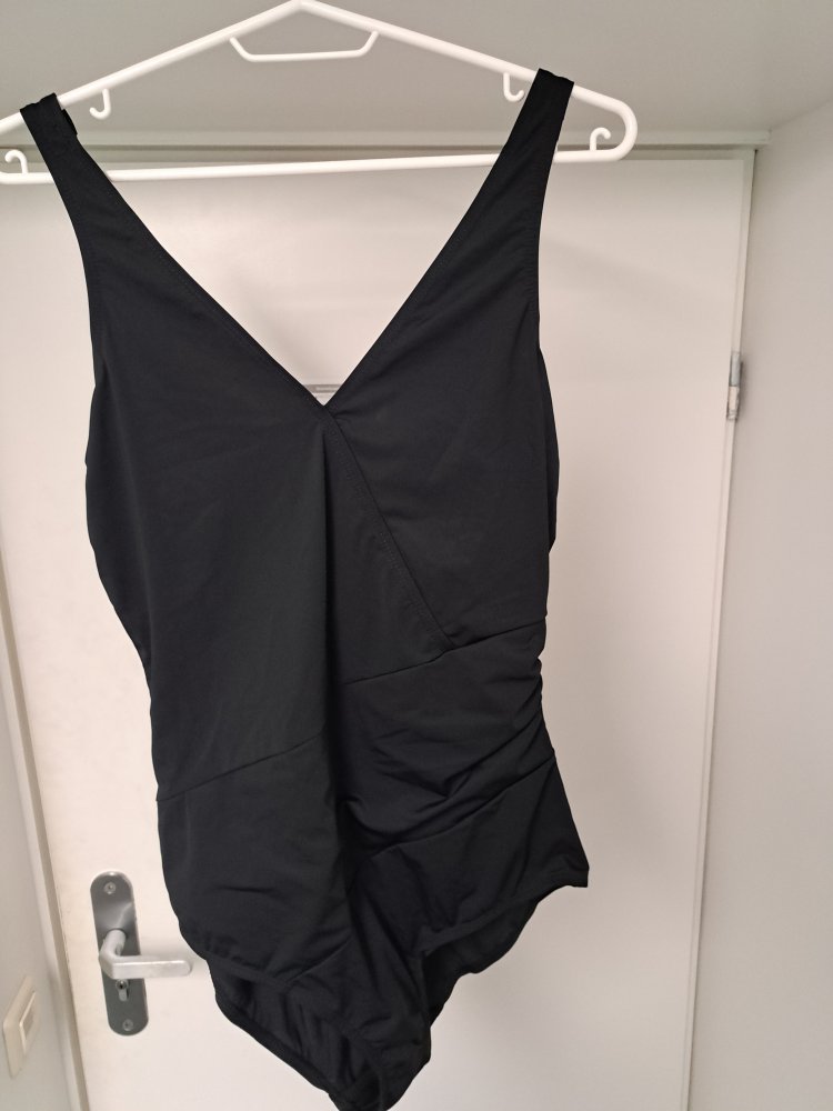 Formbadeanzug Größe 40 