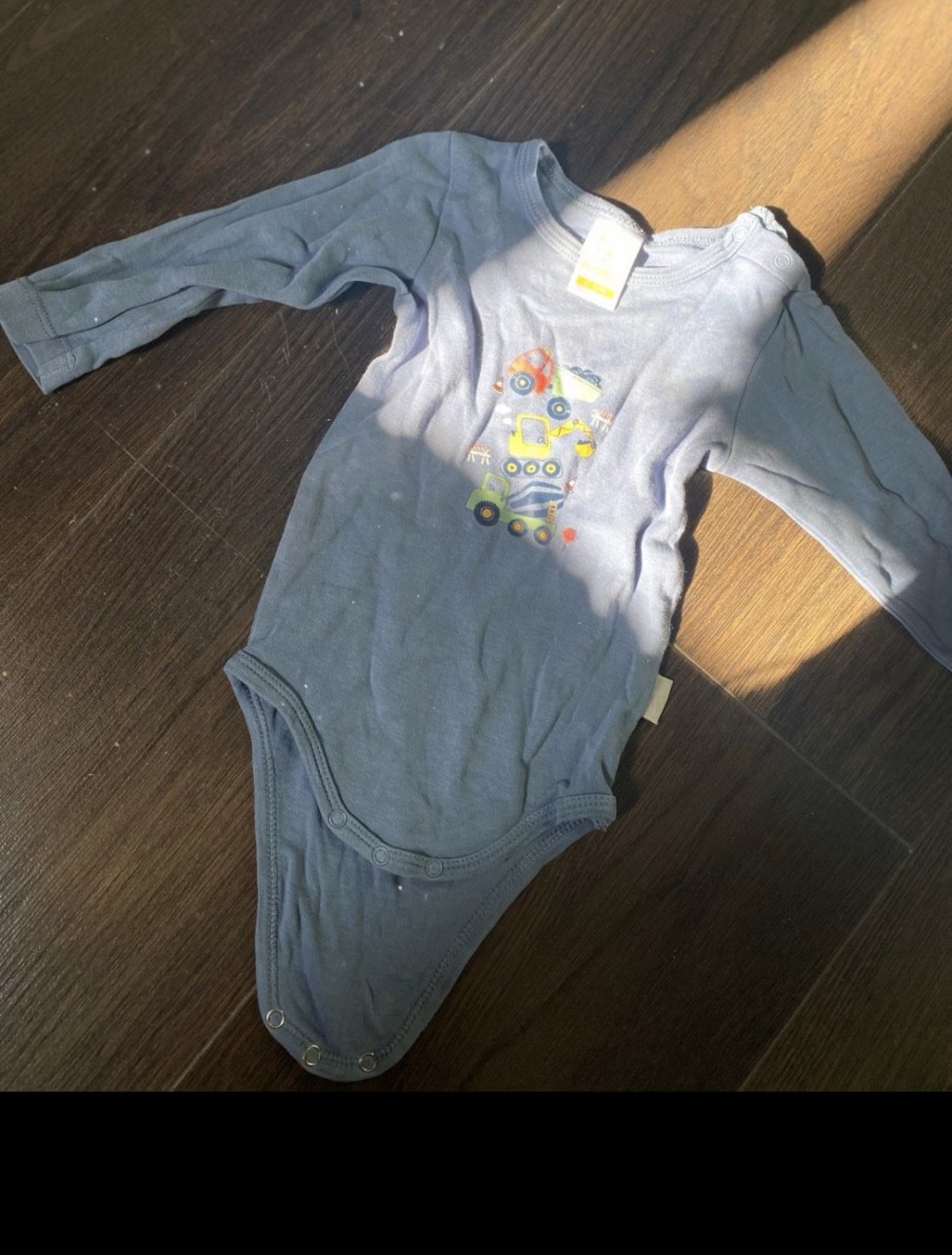 verschiedene Baby Kinder Klamotten