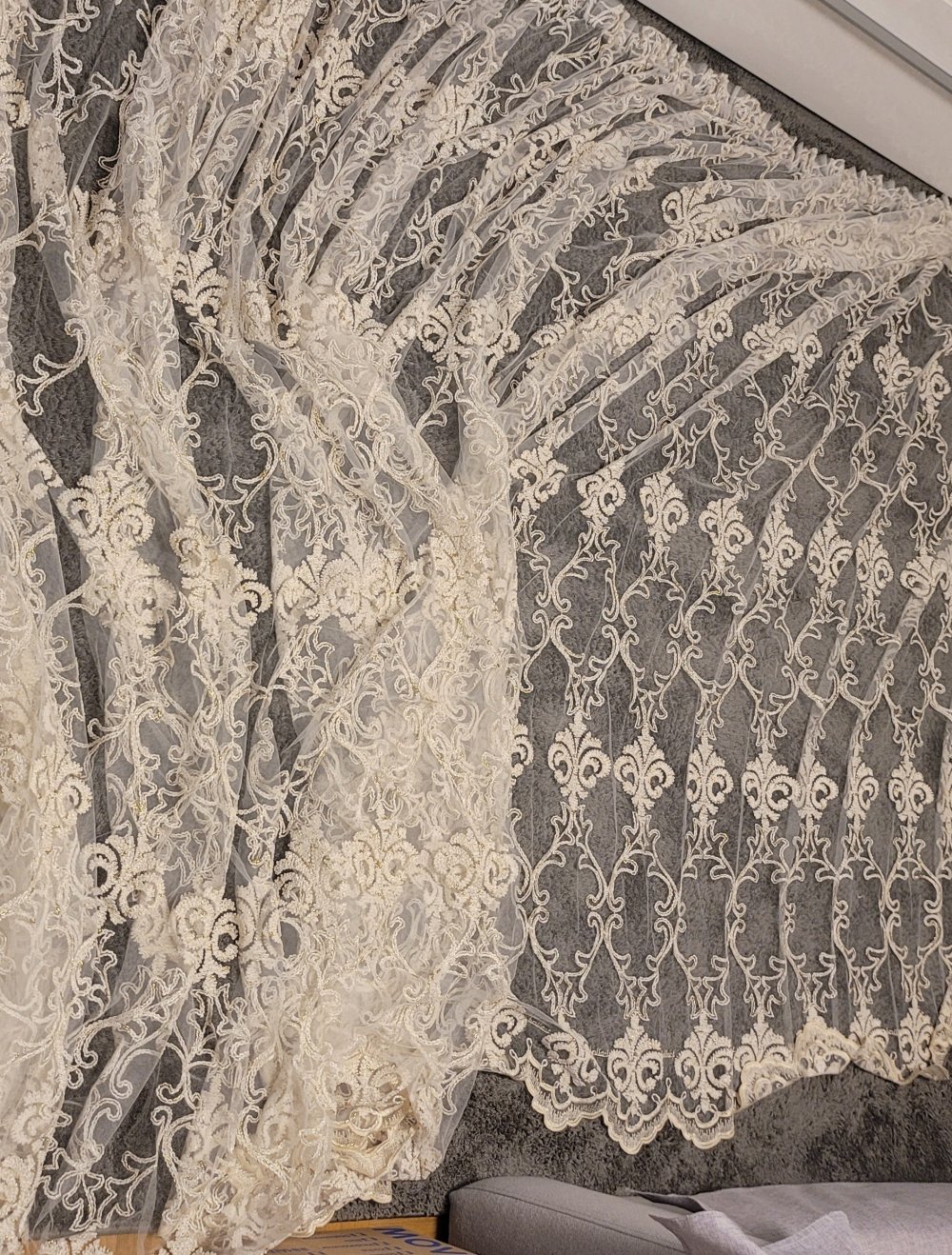 245x570cm Wunderschöne Gardine Vorhang creme Gold Spitze