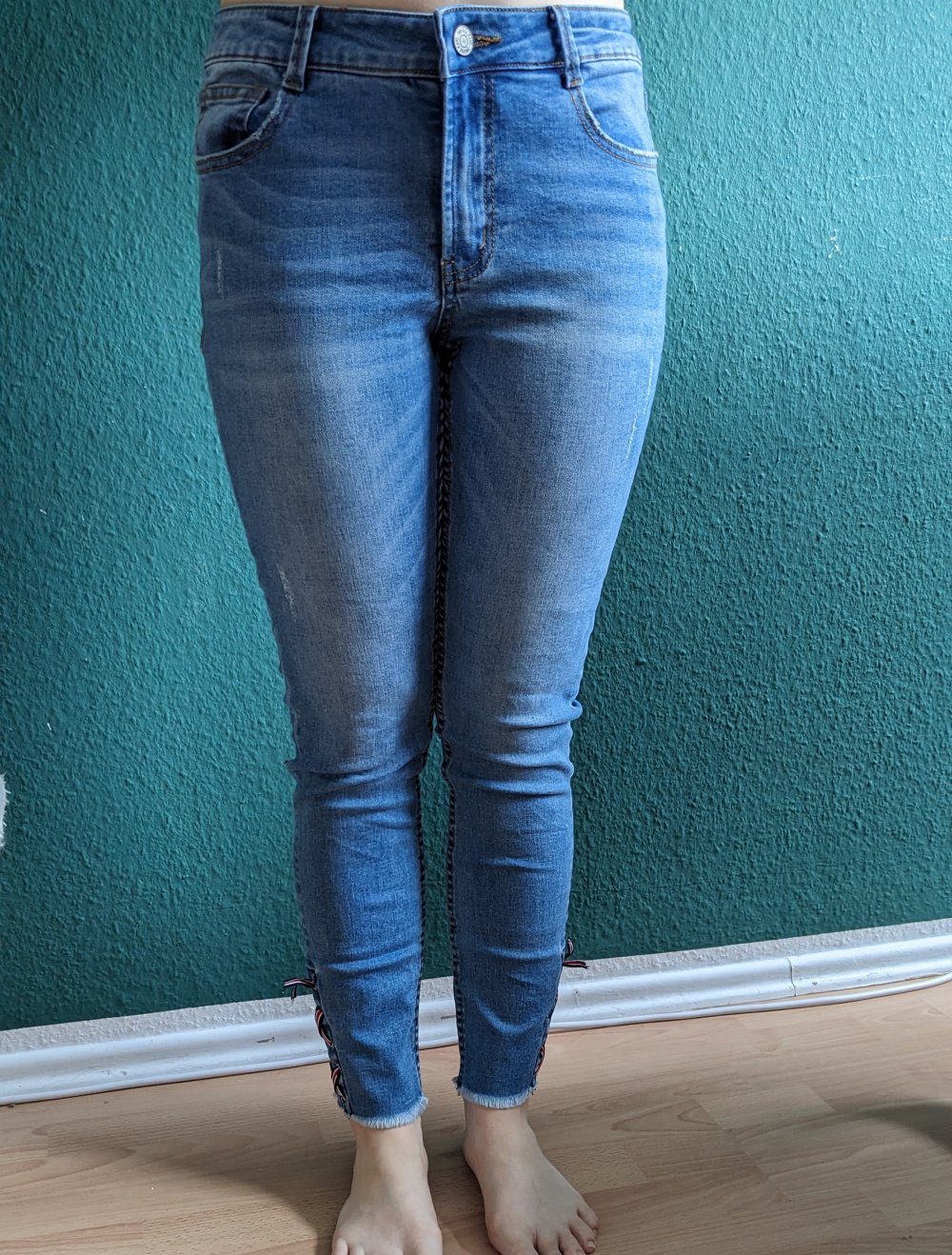 Blaue Jeanshose