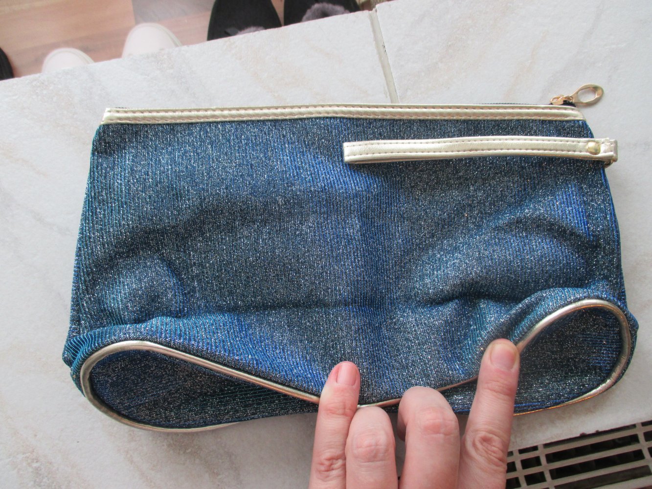 neue kosmetiktasche farbe blau 