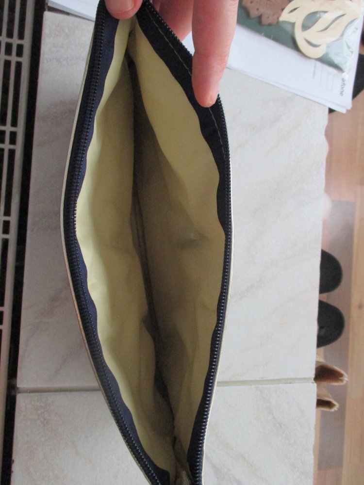 neue kosmetiktasche farbe blau 