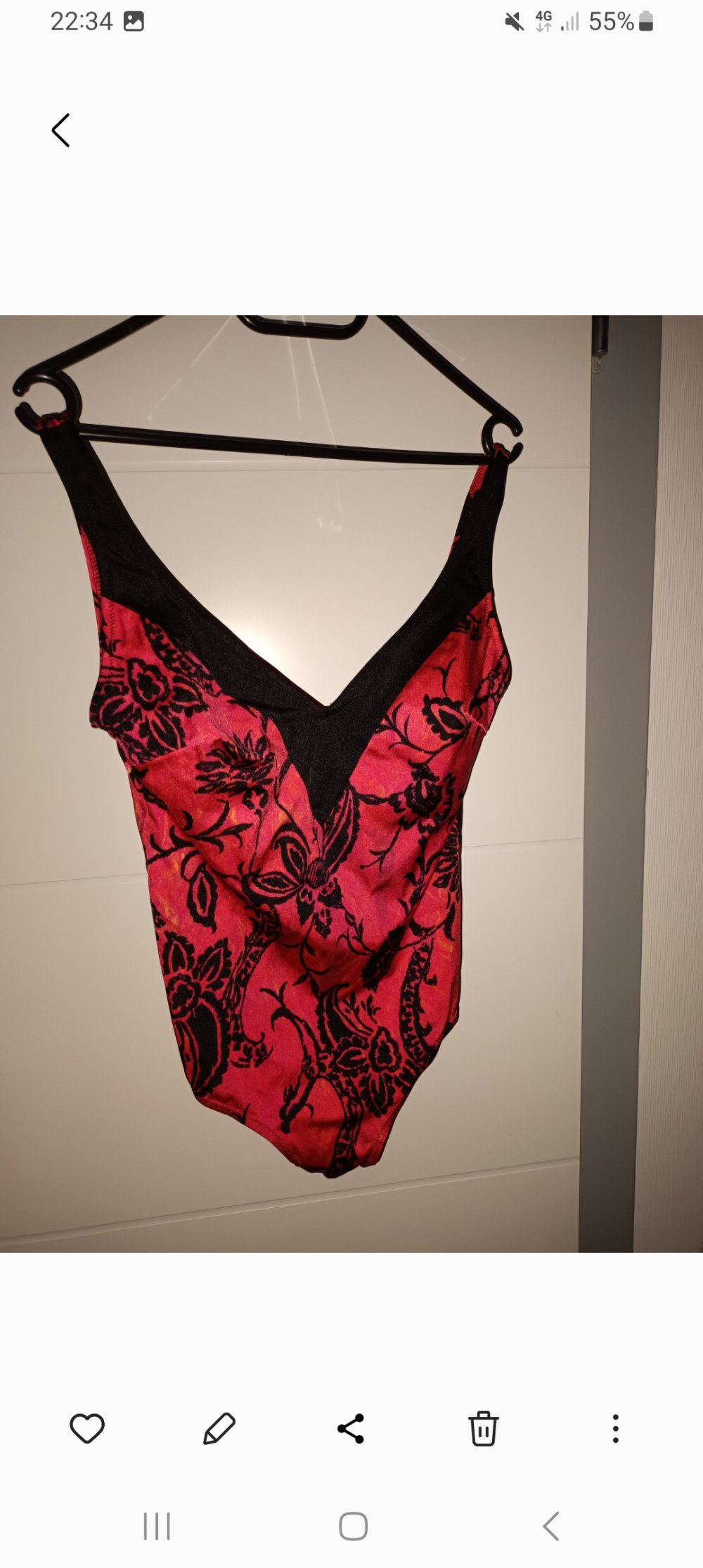 Badeanzug wenig getragen Gr 46 rot Schwarz 