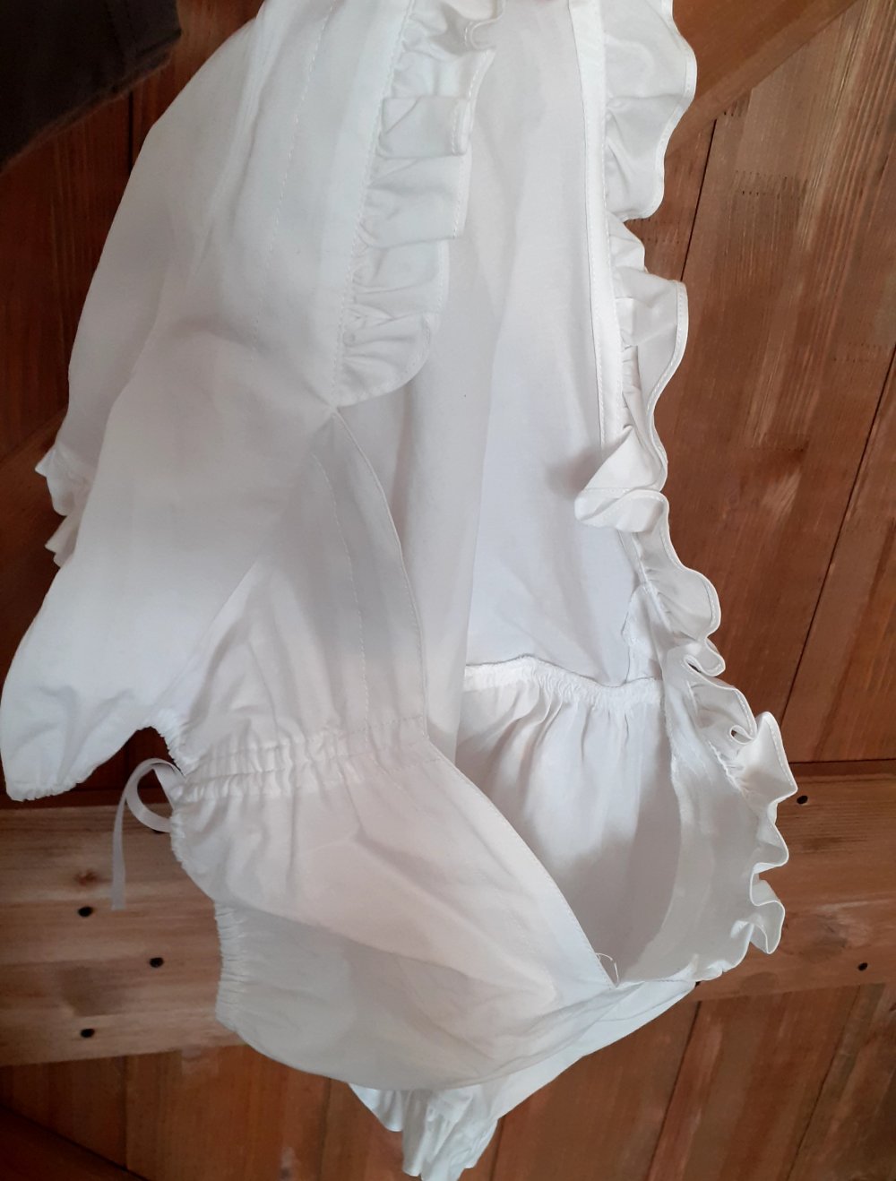 Trachtenbluse Dirndlbluse 36 weiß NoName mit Bindeband zur Raffung, damit kann der Ausschnitt/ Dekolete individuell verändert werden