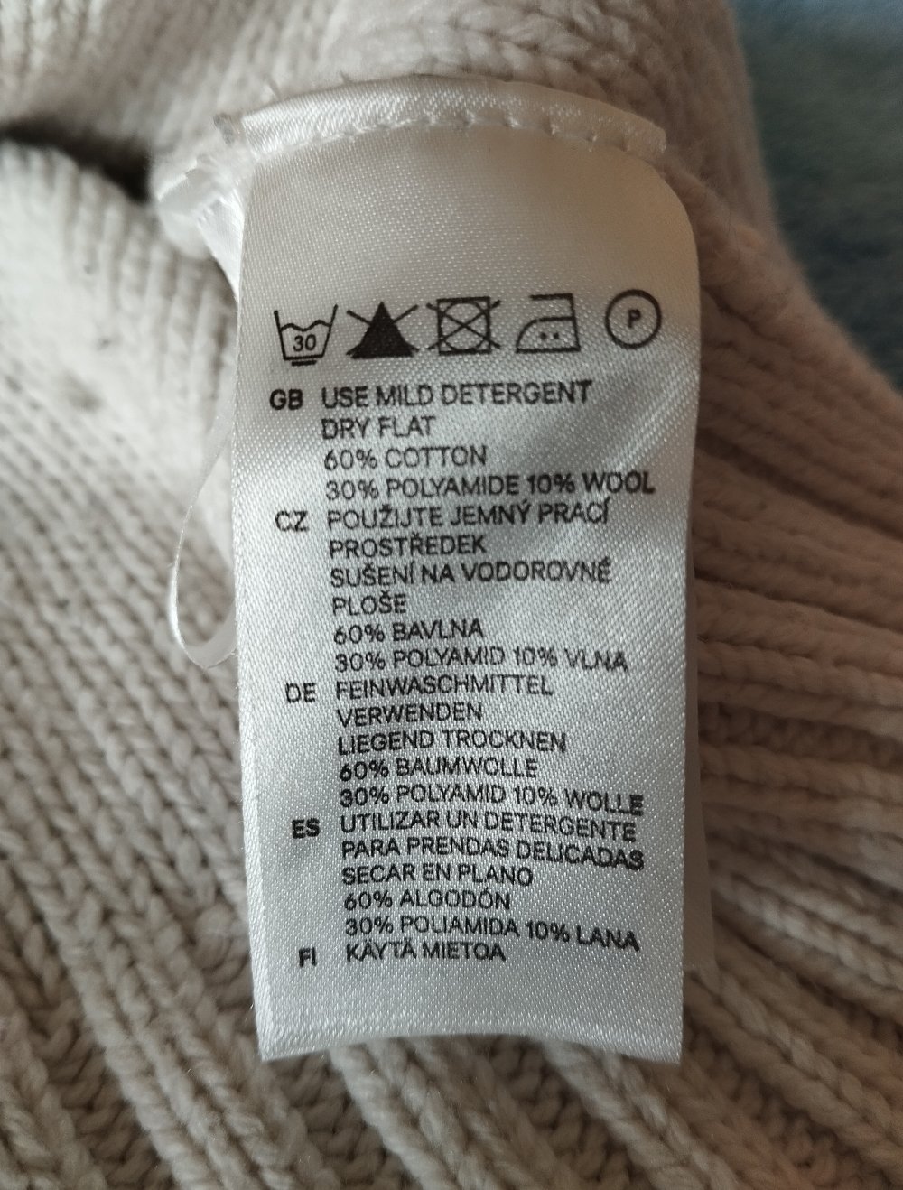 Strickkleid cremefarben