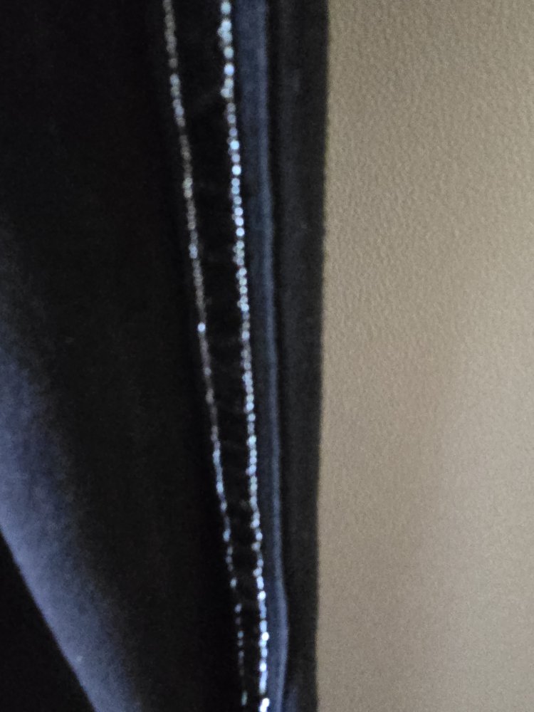 Schwarze Joggpant von Tredy mit Nieten und Galonstreifen Gr. 44