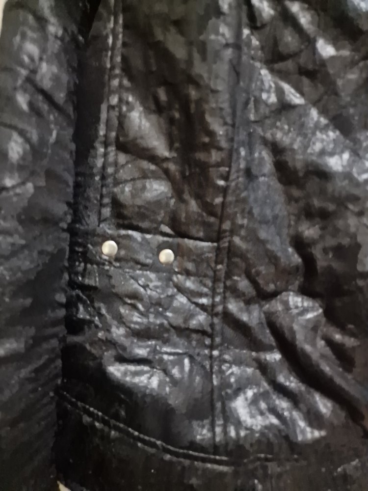 Jacke mit Struktur Gr. 44 wirkt wie Kunstleder von Dreamstar