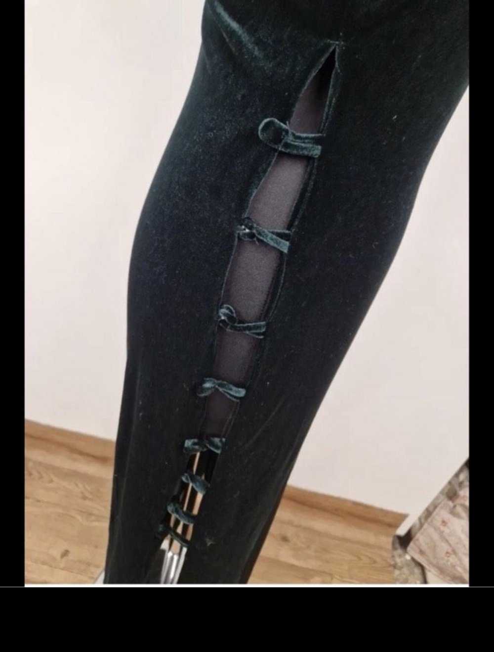 Samtkleid gr.M neu Zata