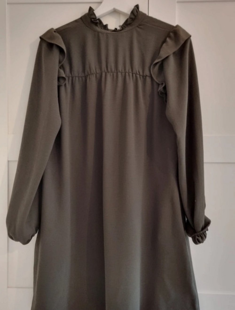 Kleid gr.XL  neu Zara