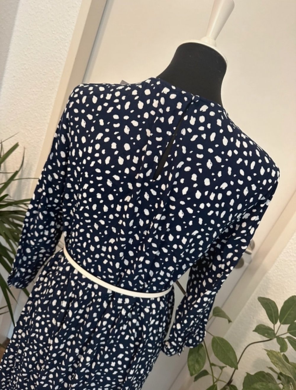 midikleid gr.S neu Zara