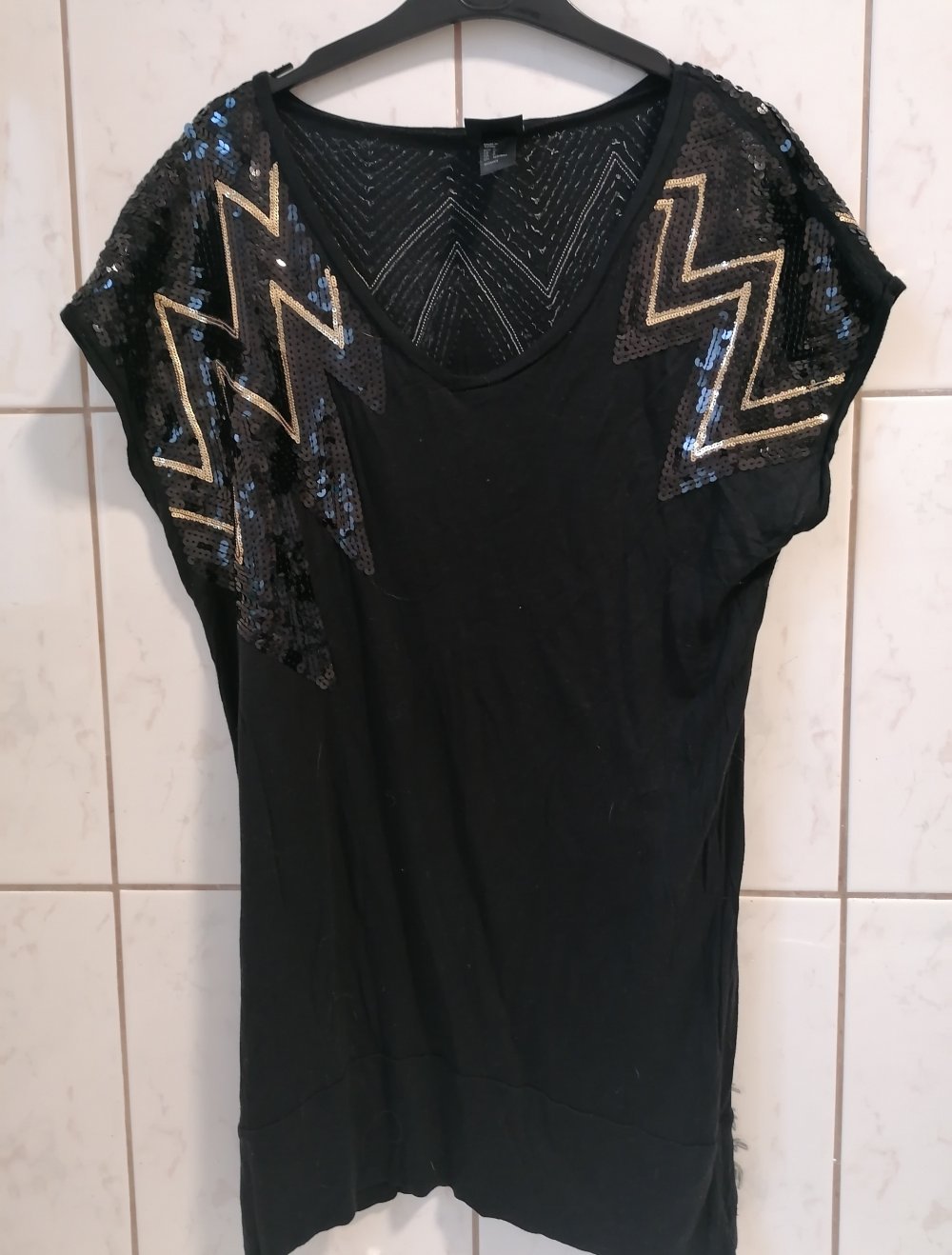 langes Shirt mit Pailletten