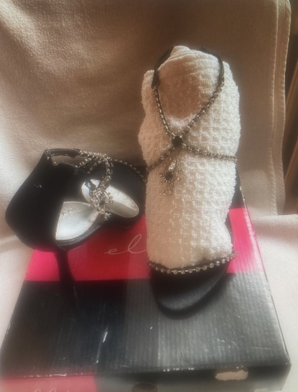 extravagante Damenschuhe