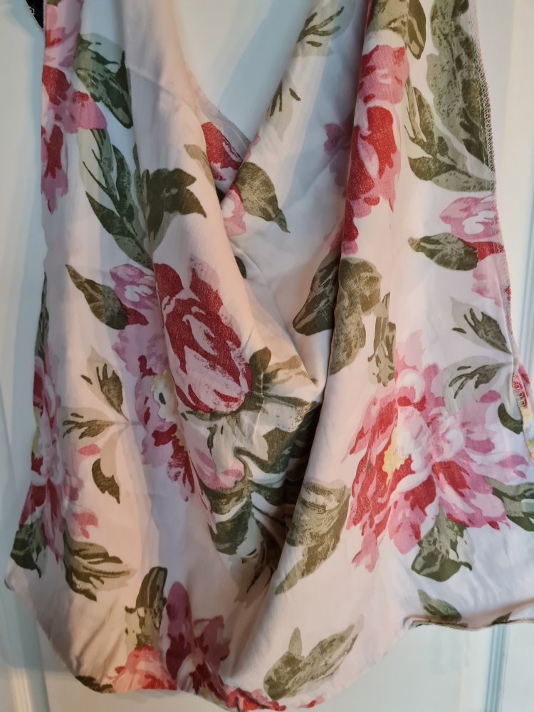 sehr dekorative Bettwäsche-Doppelbett