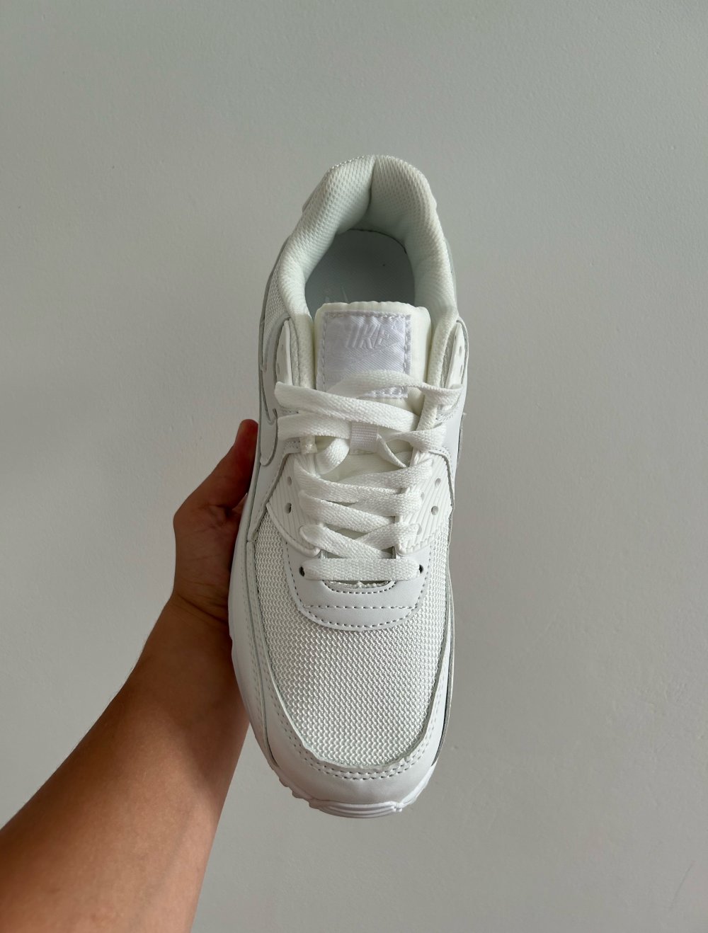 Ungetragene Nike Air Max 90 in Weiß - Top Zustand!