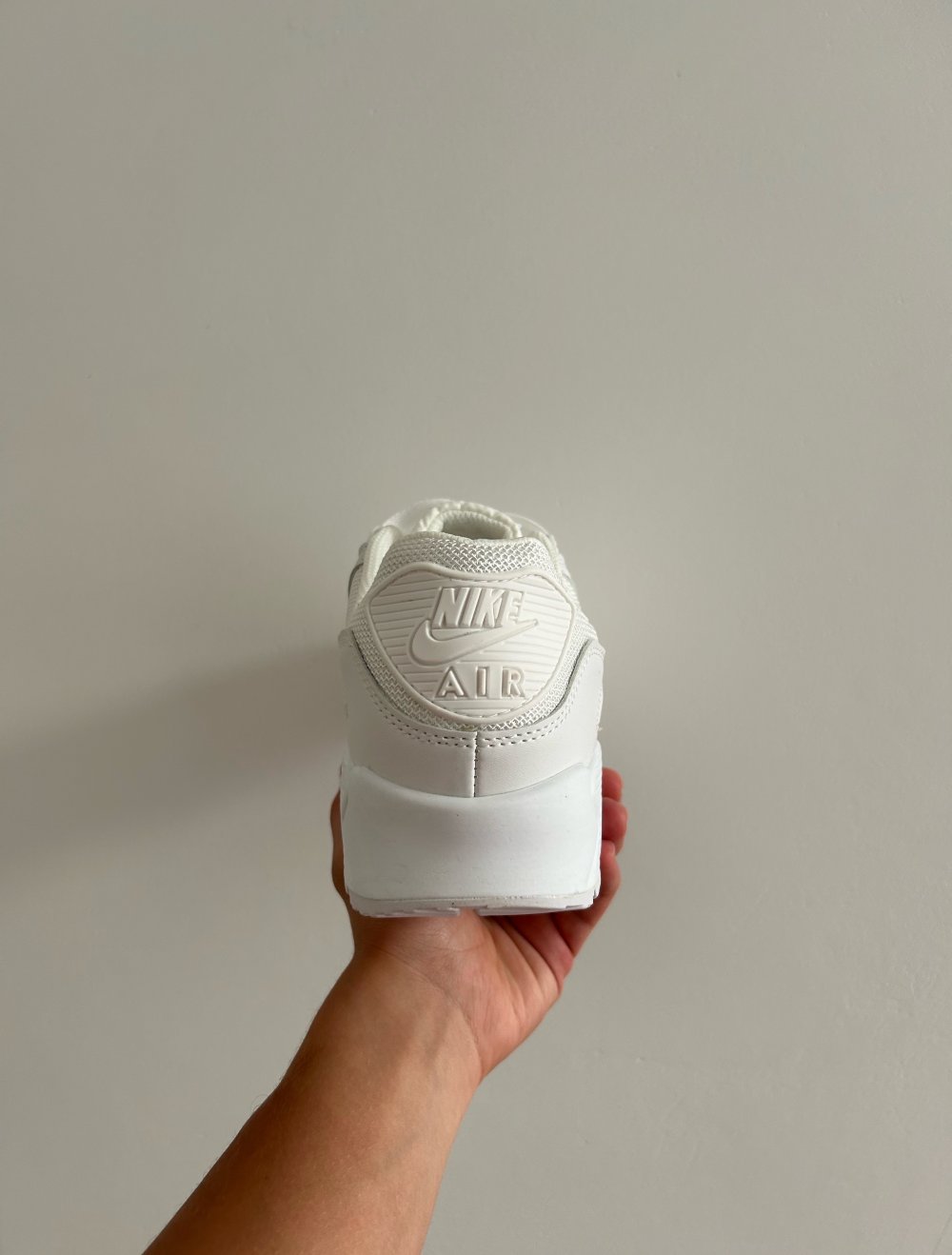 Ungetragene Nike Air Max 90 in Weiß - Top Zustand!