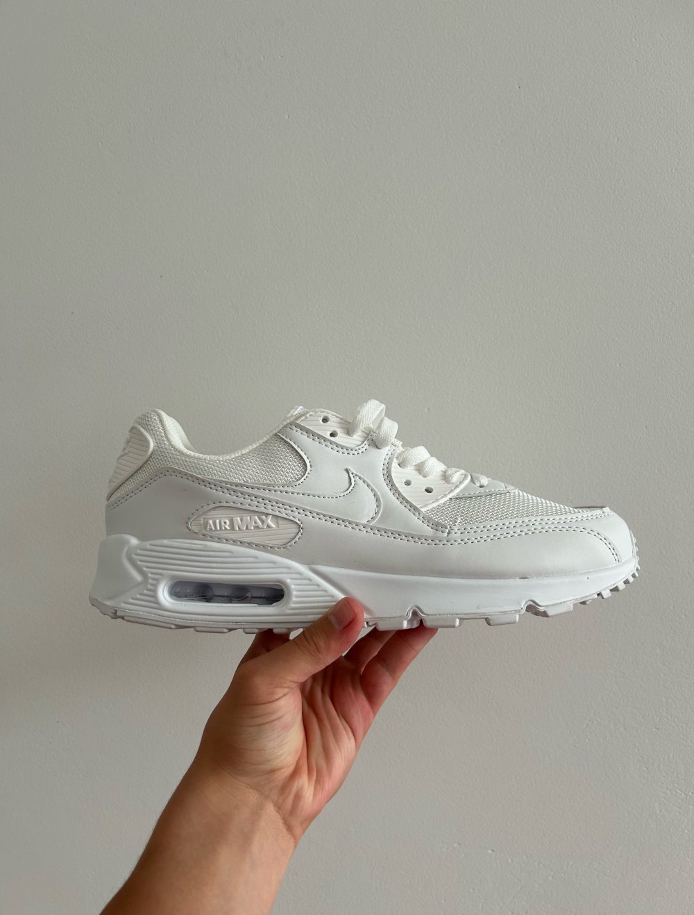 Ungetragene Nike Air Max 90 in Weiß - Top Zustand!