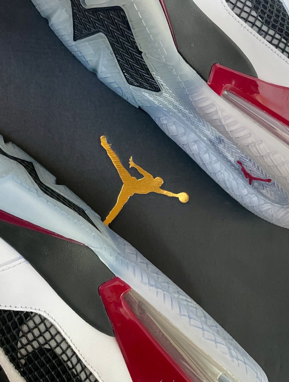 Nike Jordan Mars 270