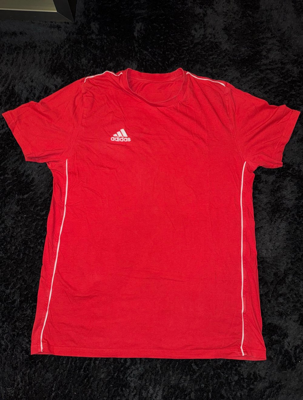 Adidas T-Shirt