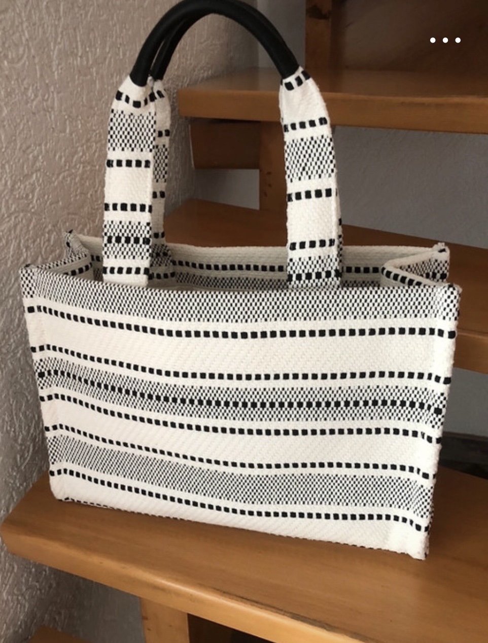 Neue Damenhandtasche in schwarz/weiß von H&M (komplett neu, mit Etikett)