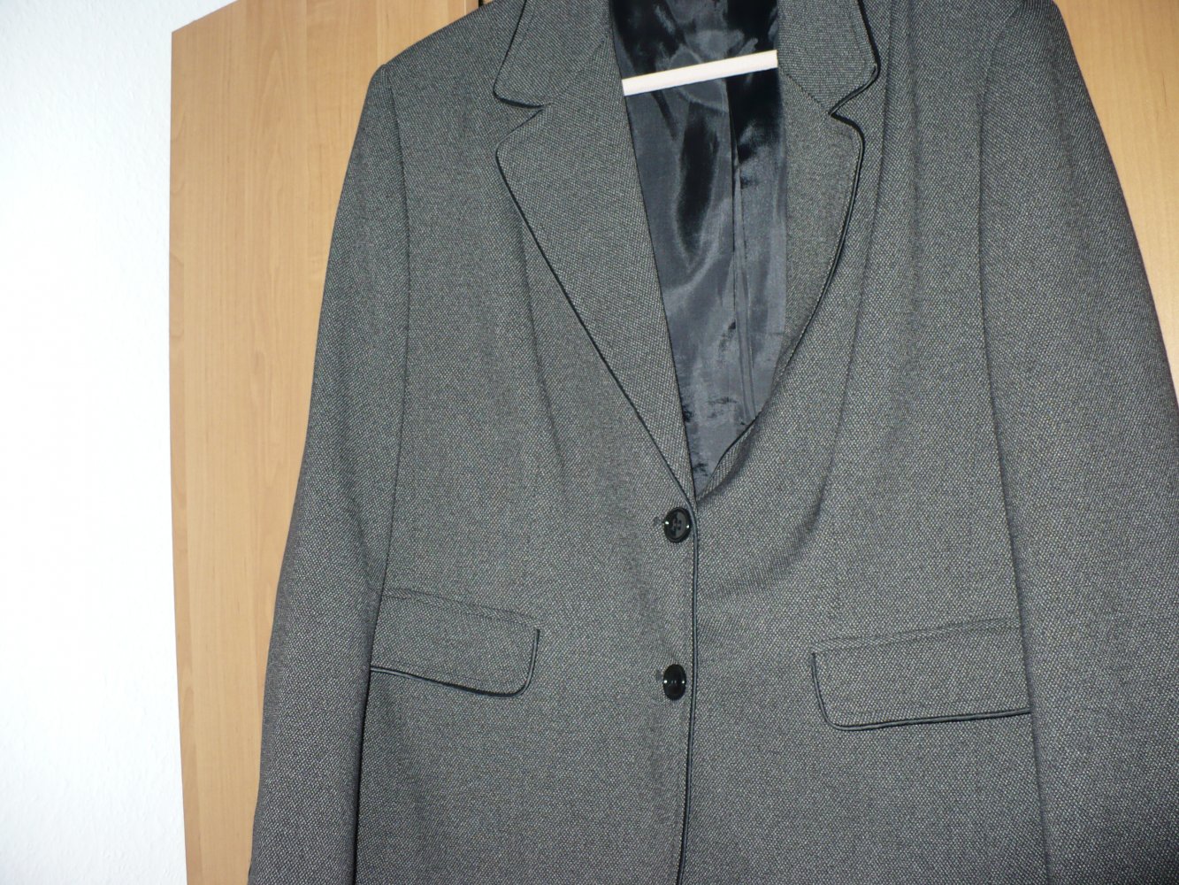 Hosenanzug schwarz-grau - Gr. 46/48