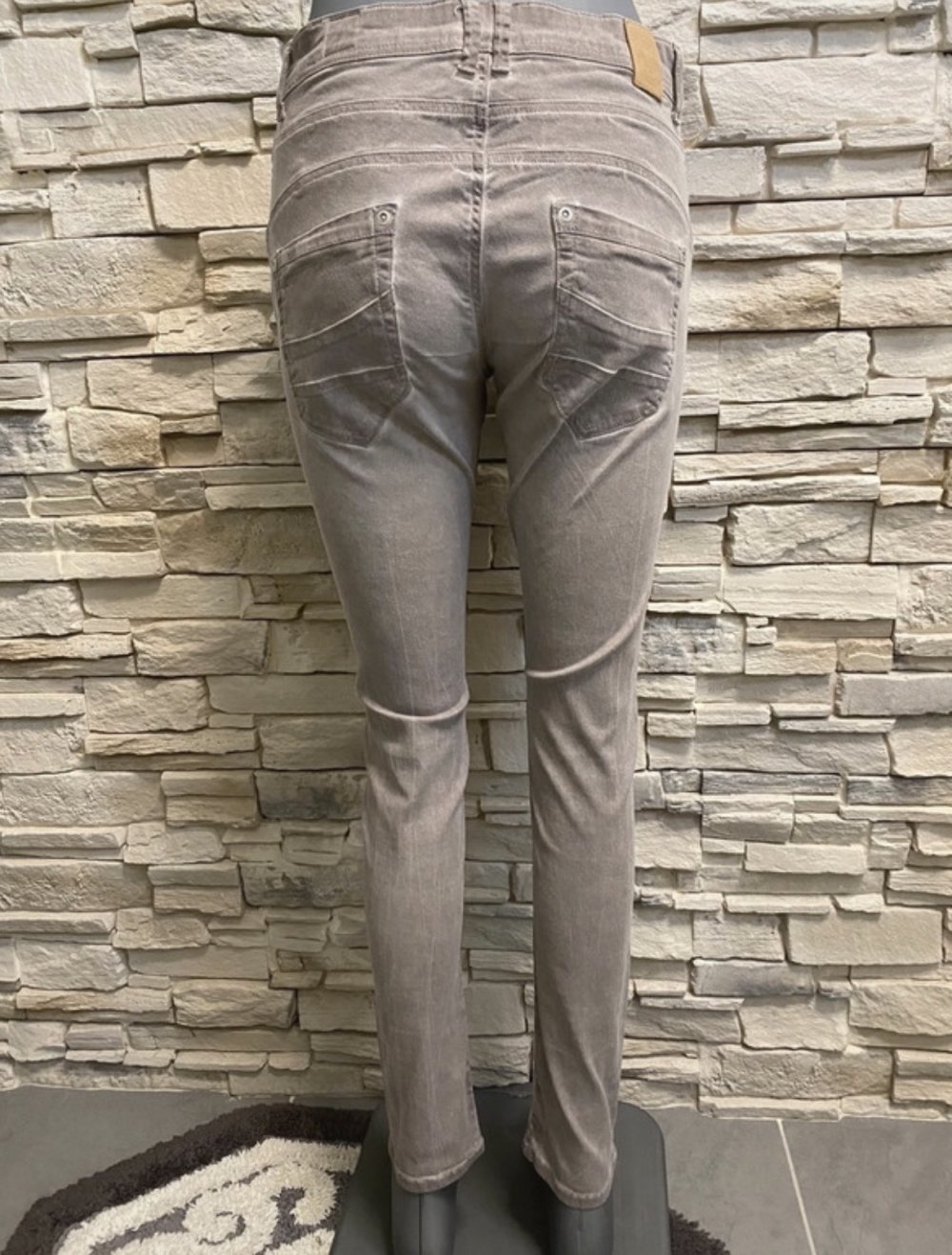 Hose von Lost in Paradise Gr 28. 36