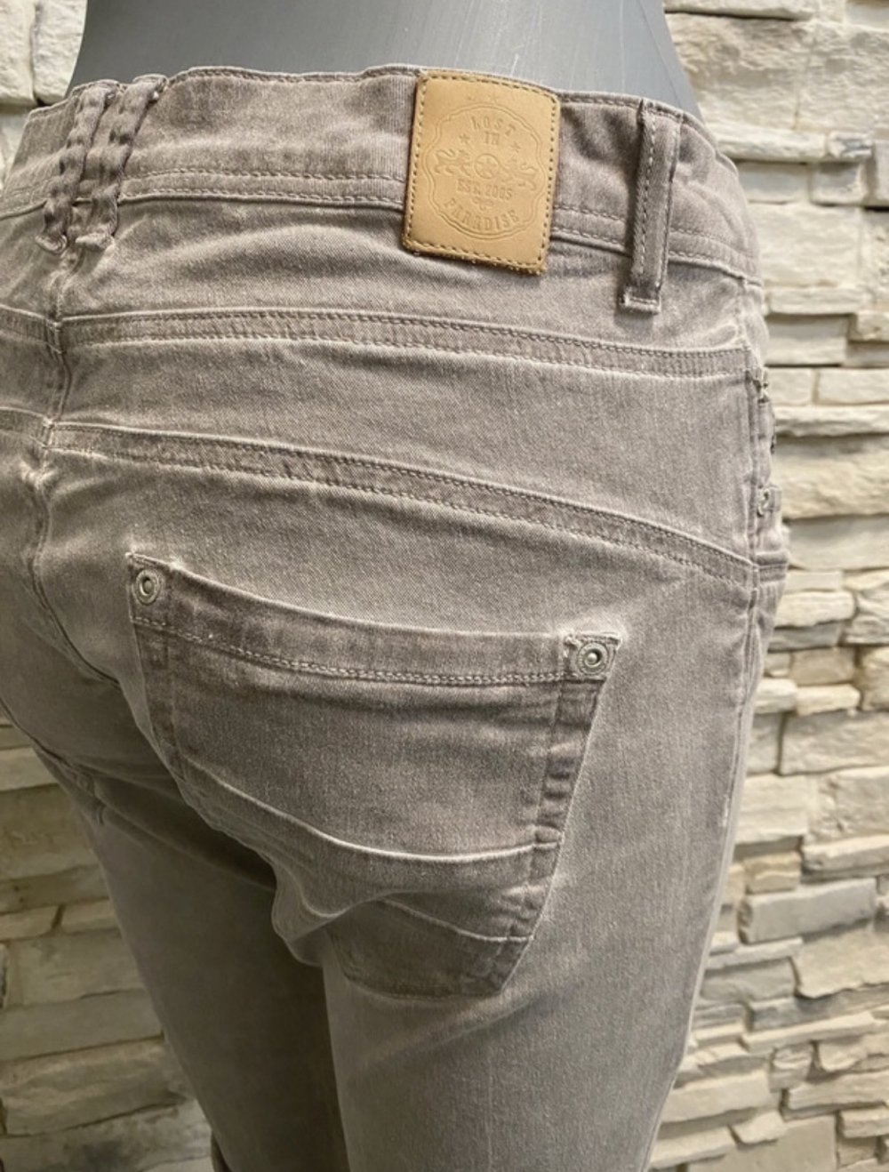 Hose von Lost in Paradise Gr 28. 36