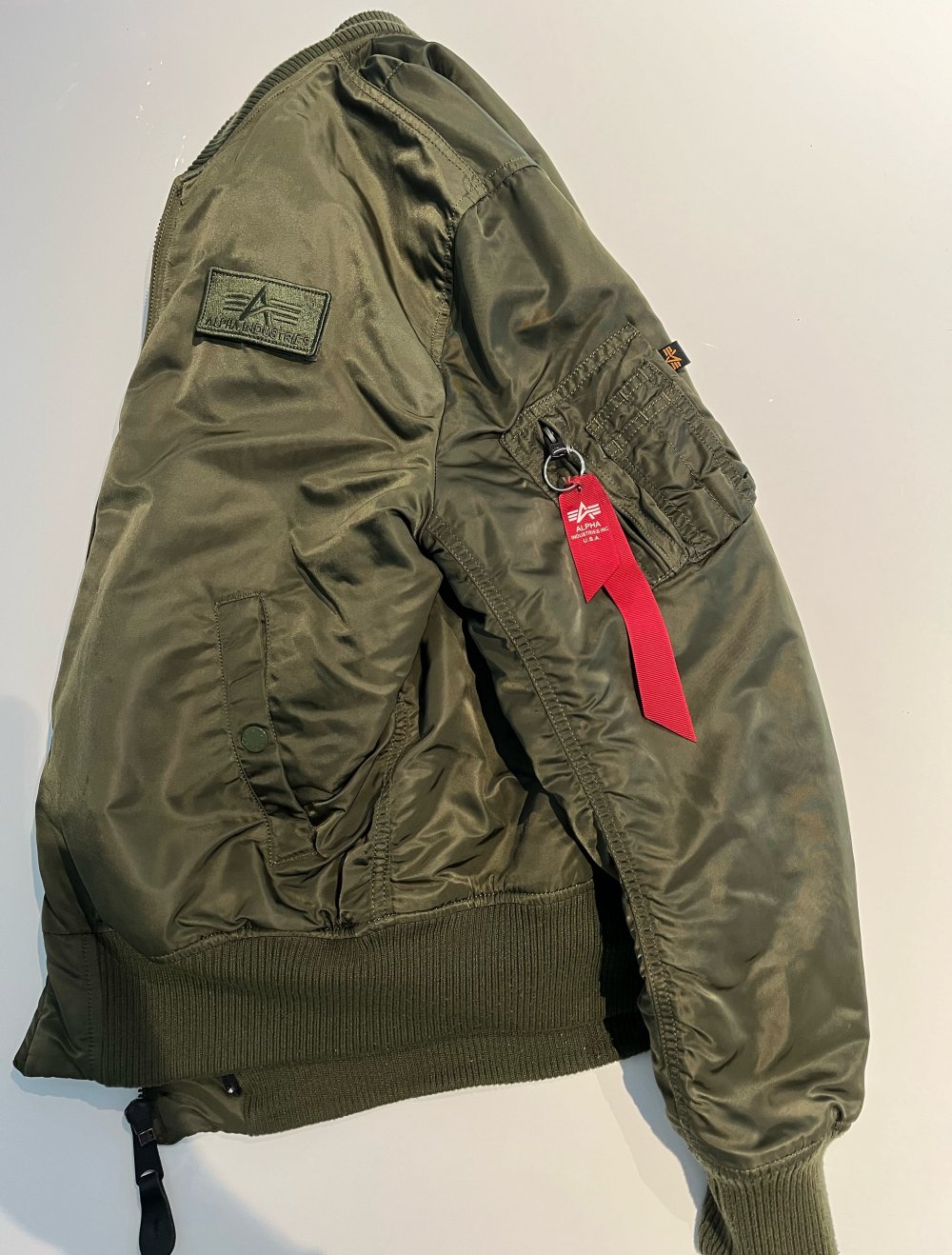 Alpha Style Bomber Jacke abzugeben