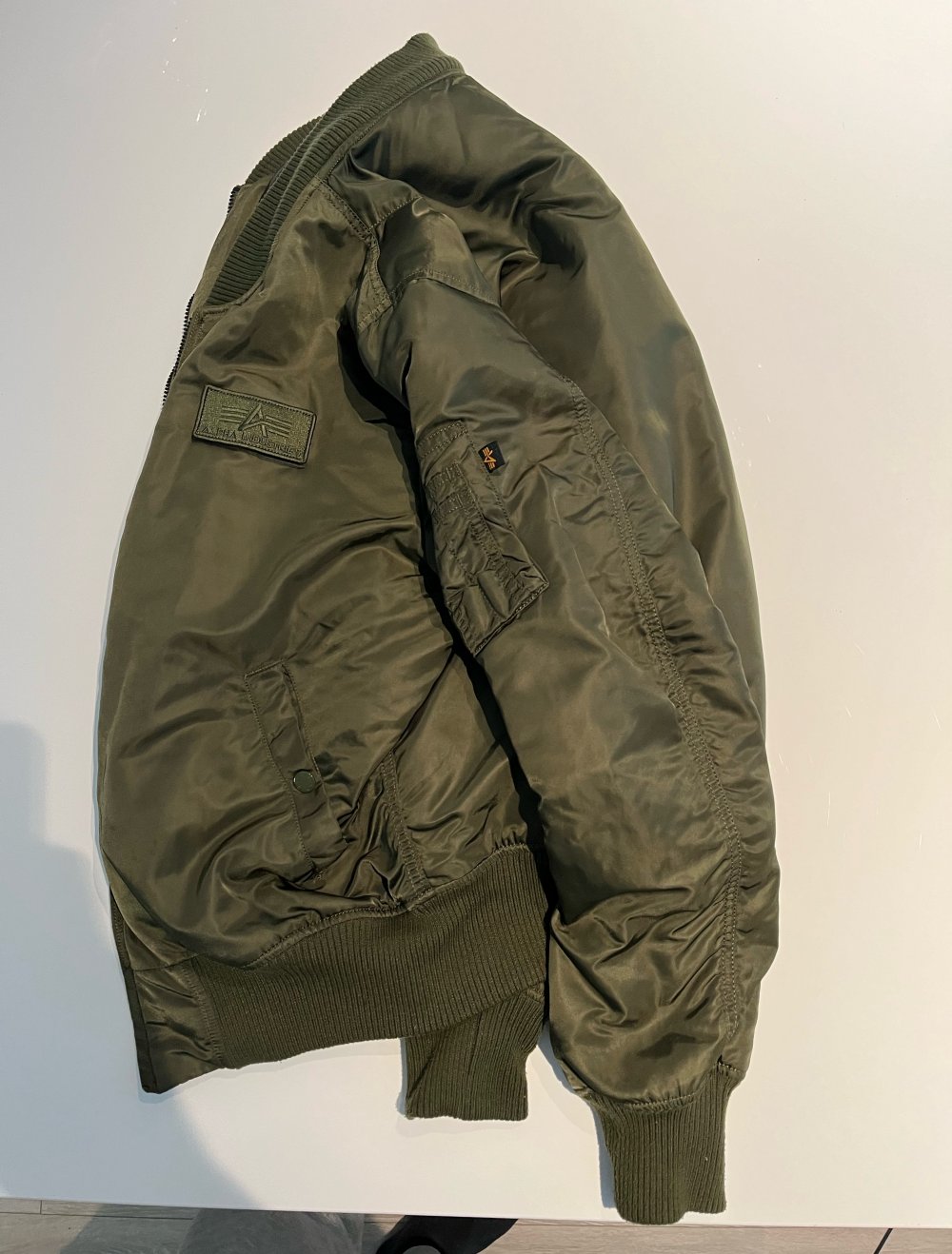 Alpha Style Bomber Jacke abzugeben