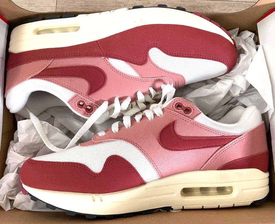 Nike Air Max 1 Sneaker Turnschuhe Red Stardust Gr. 35,5 NEU OVP