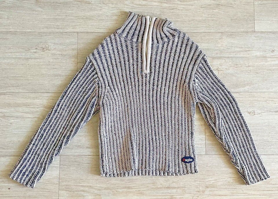 Kleiderpaket Jungen 3 Jacken 1 Pullover 1 Hausanzug Overall Gr. 122/128