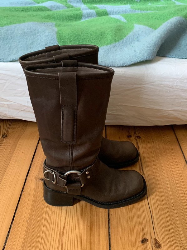 Vagabond Atelier Nour Biker Boots