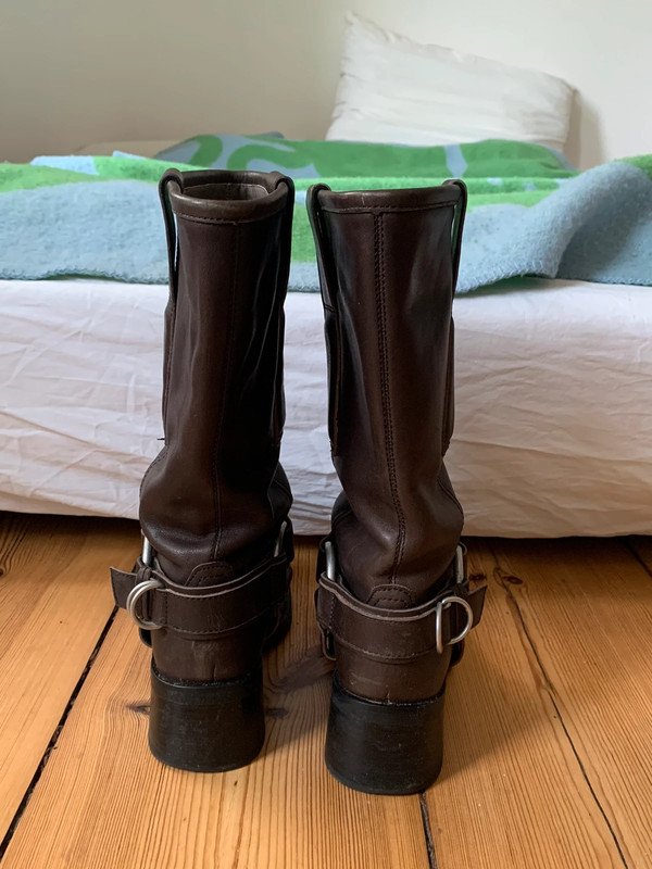 Vagabond Atelier Nour Biker Boots