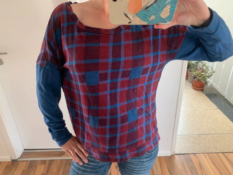 Stylisches Oberteil Bon‘Aparte Rot Blau S M Tolles außergewöhnliches cool Langarm Pulli fällt es leicht weiter als 36 Für 36 - S -36-38 -38 und 38-40 ( Angabe L) 100% Baumwolle 