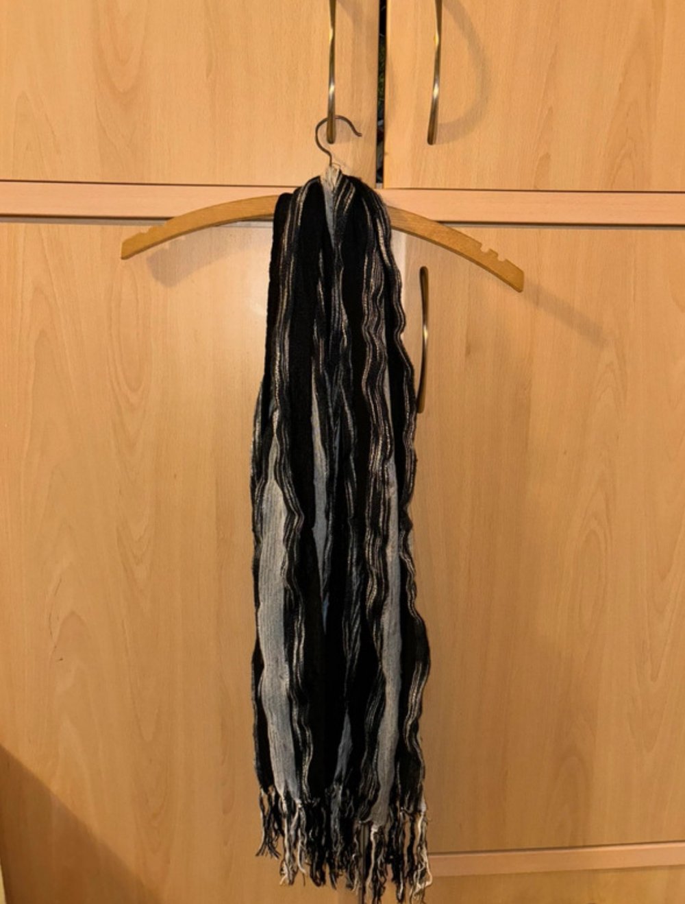 schwarzer Männer Schal