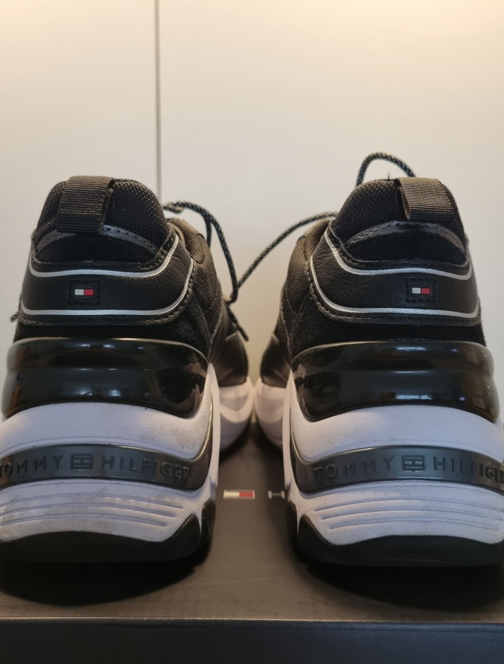 Tommy Hilfiger Damen Schuhe