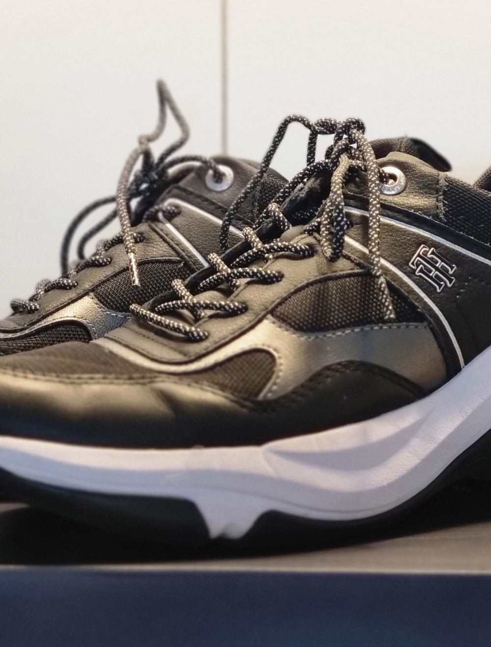 Tommy Hilfiger Damen Schuhe