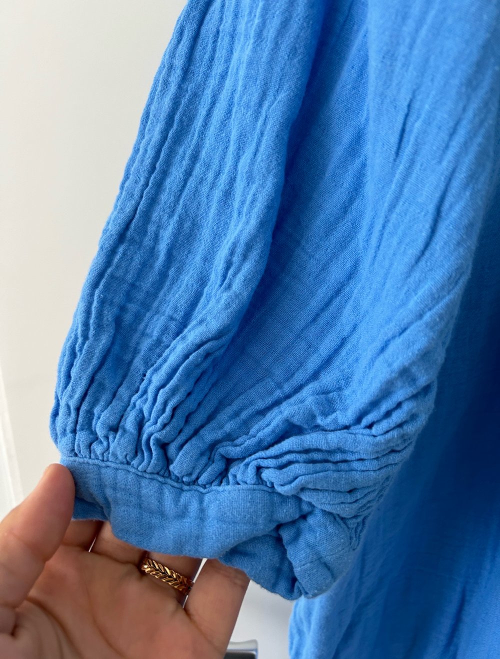 Blaues Musselin Binde Kleid