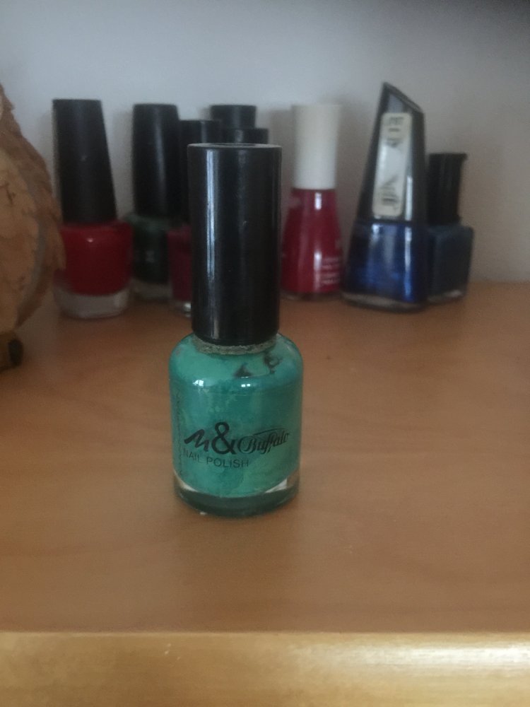 Einen grünen Nackellack 
