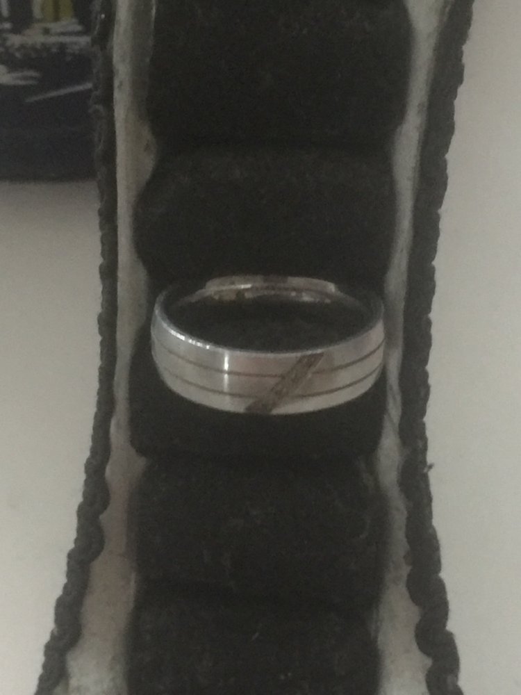 Silberber Ring mit Steinen