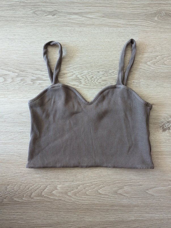 Rippstrick Crop Top mit Herz Dekolleté Viskose bauchfrei