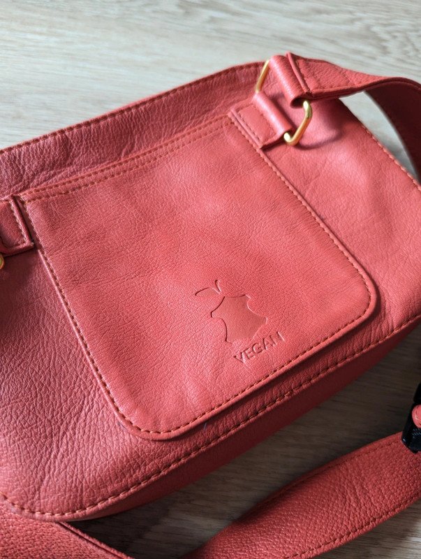 Veganes Leder Bauchtasche Schultertasche nuuwa? Umhängetasche
